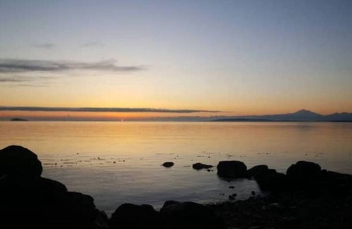 Eastsound Cabin | Sweeping Views on the Water