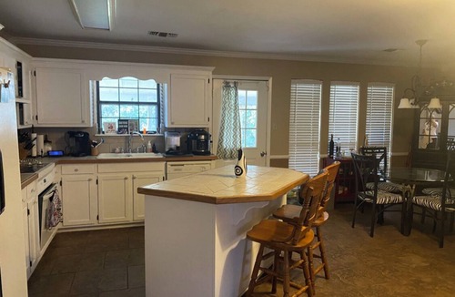 Claiborne House | Sylvan Lakes Quiet Place