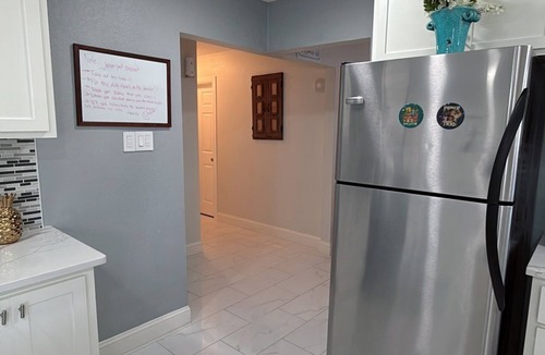 Fort Worth House | TEXANO INN Charming 3-bedroom house with WiFi and AC in welcoming Fort Worth