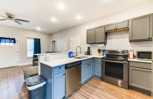 Whitney House | Texas Family Home w/Hot Tub: 1 Mi to Lake Whitney