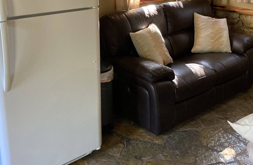 Round Mountain Apartment | Texas Hill Country Ranch Wildlife Fire Pit Full Kitchen Close to Parks