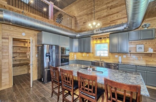 Milam House | Texas Size, Pet Friendly Barndominium with Hot Tub Overlooking Toledo Bend Lake.