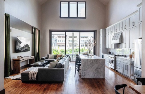 Faubourg Lafayette House | The 1300 | 8-Home Luxe Compound, 56 Bedrooms
