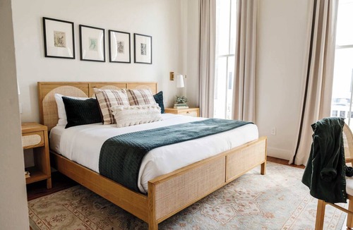 Faubourg Lafayette Hotel | The 1300 | Large 7 Bedroom Home, Heated Pool & Spa