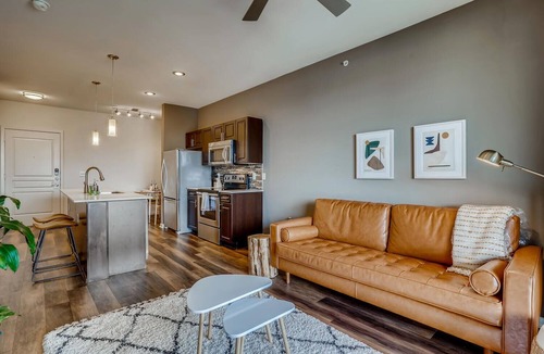 North Burnet House | The Bindel l Domain l Amazing Location