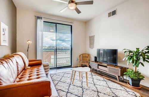 North Burnet House | The Bindel l Domain l Amazing Location