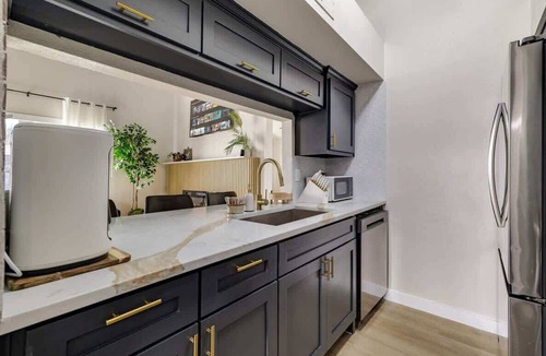 The Colony House | The Blackstone Haven