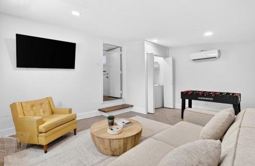 Crestline Area House | 'The Bowie Bungalow' in Fort Worth!