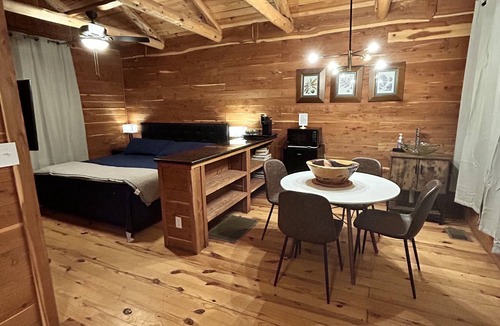 Georgetown Cabin | The Cabins at Angel Springs - Songbird