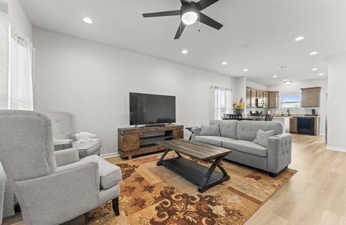 Denham Springs House | The Cinder Way-LSU and NOLA access