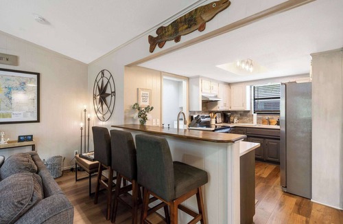 Beaver Shores House | The Coves on Beaver Lake