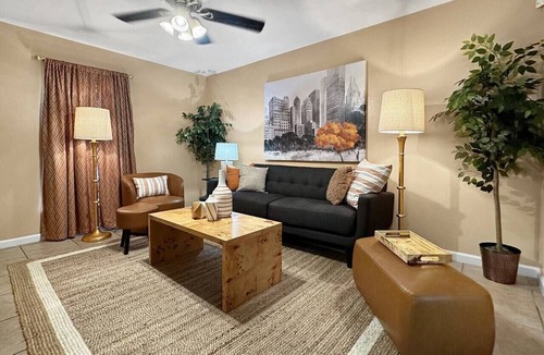 Chalmette House | The Dubarry Cottage | Quite Family Stay Near NOLA