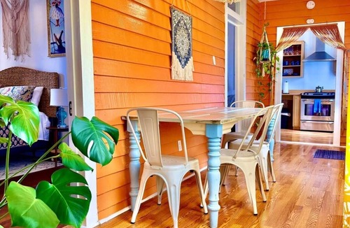 Beauregard Town Historic District House | The Europe St Cottage