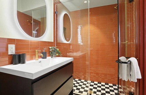 Faubourg Lafayette Hotel | The Gisele: 4BR/4BA for 8 | Pool + Streetcar Stop