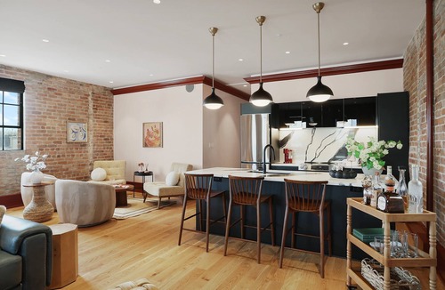 Faubourg Lafayette Hotel | The Gisele: 4BR/4BA for 8 | Pool + Streetcar Stop