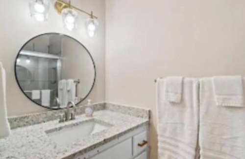Hattiesburg House | The Gold House: Luxury Home Near Midtown, USM, Zoo