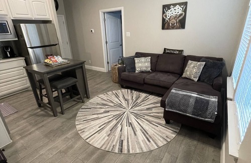 Parker County House | The Good Life - Your Private Retreat with Hot Tub