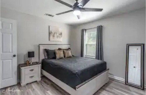 Shreveport House | The Graceful Escape