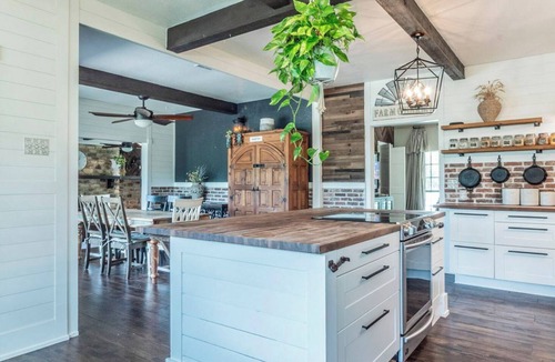 Round Rock House | The House of Proverbs-All about our Heavenly Father, Family and Good Fellowship!
