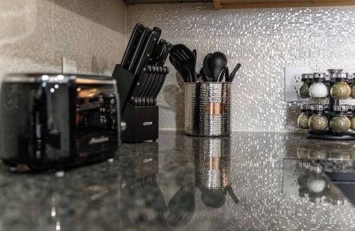 Dallas Design District Apartment | The Iron Loft - King Tempurpedic Prime Location