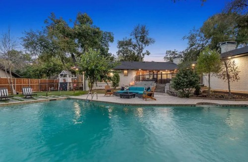 North Dallas House | The Kenshire Quarter |Master Kg Bed|Ping Pong|Playground|Golf Oasis