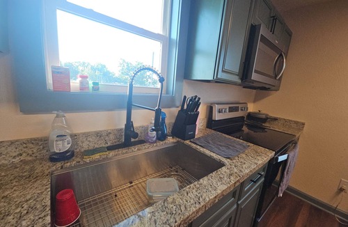 Boothville-Venice Cabin | The LA. Lodge Charming 2 Bedroom Fishing/Hunting Camp in Venice, La.