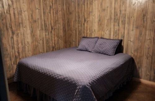 Zavalla Cabin | The Lodge at Sam Rayburn: Cassels Boykin Fishermen's Retreat