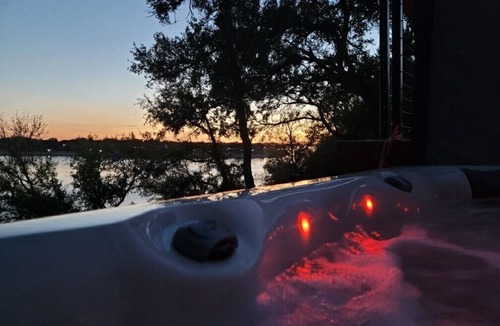 Lake Bridgeport House | The Lookout at Lakewood, Lakefront Paradise with Ultimate Entertainment, Hot Tub and Dock