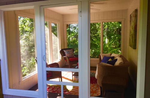 Bella Vista House | The Melanie House at Bella Vista - 7 miles to the Bentonville Square