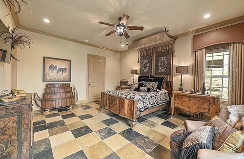Brazos Valley Cabin | The Oasis on 358, Luxury Safari Estate, 8BR, Sleeps 22, Resort-Style Pools