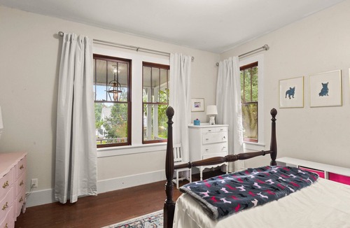 Clinton Bed & Breakfast | The Old Rist Hotel -A place where you can rest, relax, and recharge.