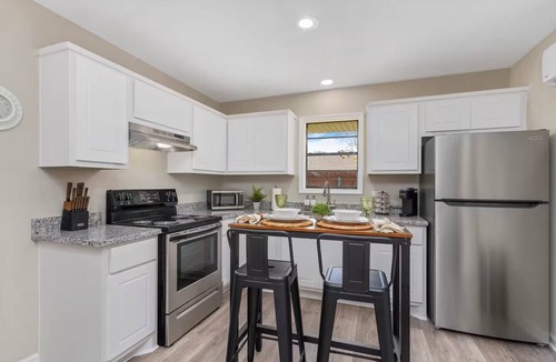 Carlyss Apartment | The Patch 4 - 1BR Apartment - Near Casinos & Plants