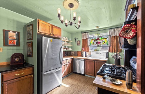 Lake Charles House | The Pelican on Frazar offers charm, character, and cozy Louisiana comfort.