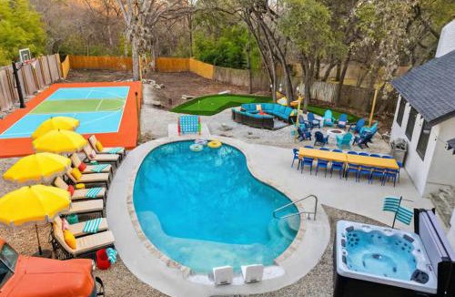 Vance Jackson House | The Pickleball Paradise - Pool - Hot Tub - Nerf Wall