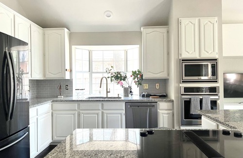 Grapevine House | The Putting Green House in Grapevine! Monthly rental zoned for Carroll ISD