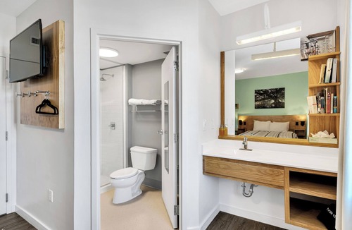 Faubourg Lafayette Hotel | The Quisby Hotel