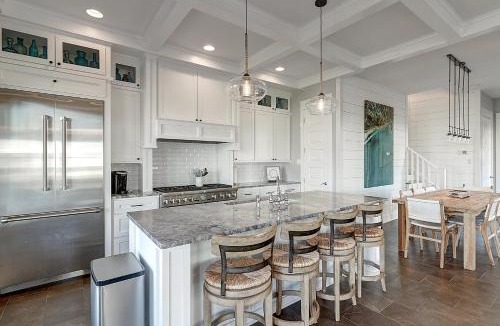 Cinnamon Shore House | The Reel Deal 222 GR