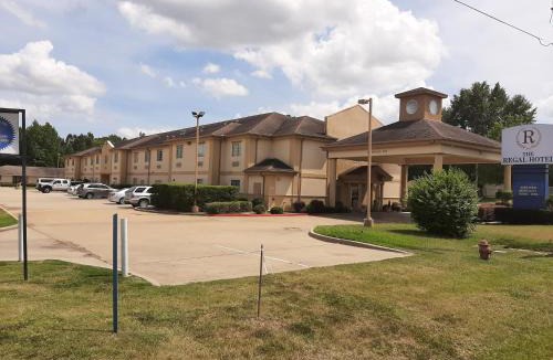 Carthage Hotel | The Regal Hotel