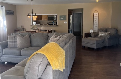 Mammoth Spring House | The Rock House Escape