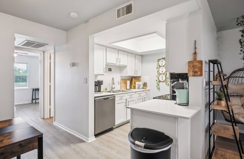 Vickery Meadow Apartment | The Sutton 196 I Spacious 1 Bed 1 Bath