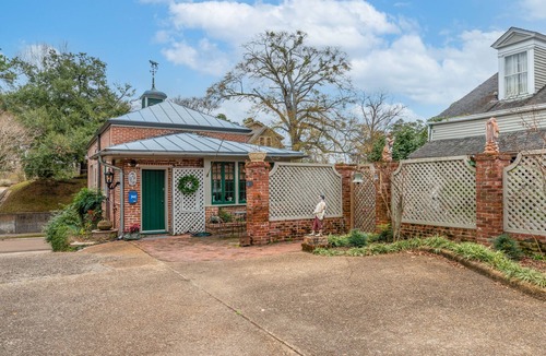 Natchez Cottage | The Terrace Carriage House, a place like no other!
