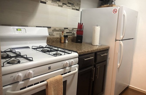 West San Antonio Apartment | The White House!