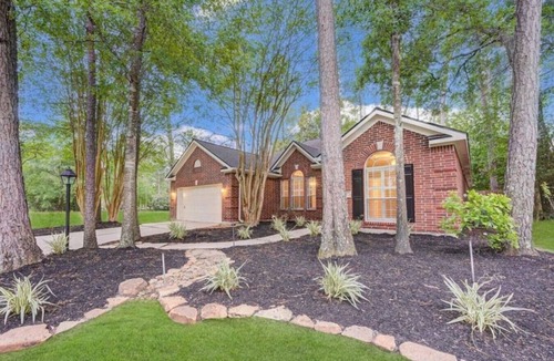 Alden Bridge House | The Woodlands 3BR 1-Story Retreat | Grill | Baby Friendly | Open Kitchen
