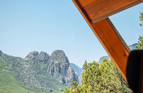 Whitewater Villa | Thimble Rock Point