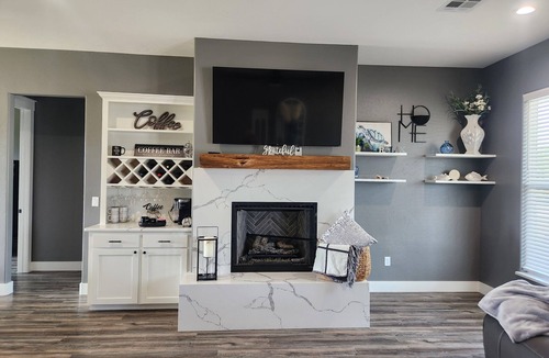Mead House | This beautiful spacious new home is perfect for group trips or family getaways.