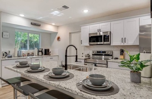 Wetmore House | This house is a 3 bedroom(s), 2.5 bathrooms, located in San Antonio, TX.