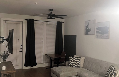 Kessler Apartment | This unique place has a style of its own, less than 3minutes from downtown