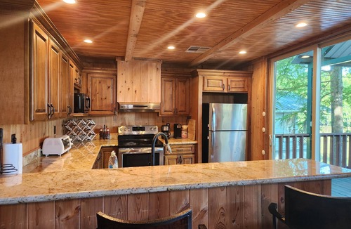 Killian House | Tickfaw River House - sleeps 8- has 5 beds-Pet Friendly