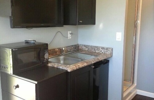 Inlet District Apartment | "Tiny Diggs" Is A Very Simple Lifestyle For One!