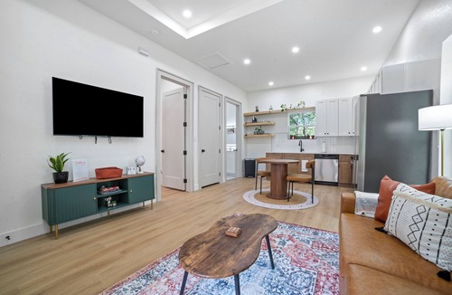 Eastside Promise Neighborhood House | Tiny Escape Near Downtown San Antonio, Fort Sam & Frost Center